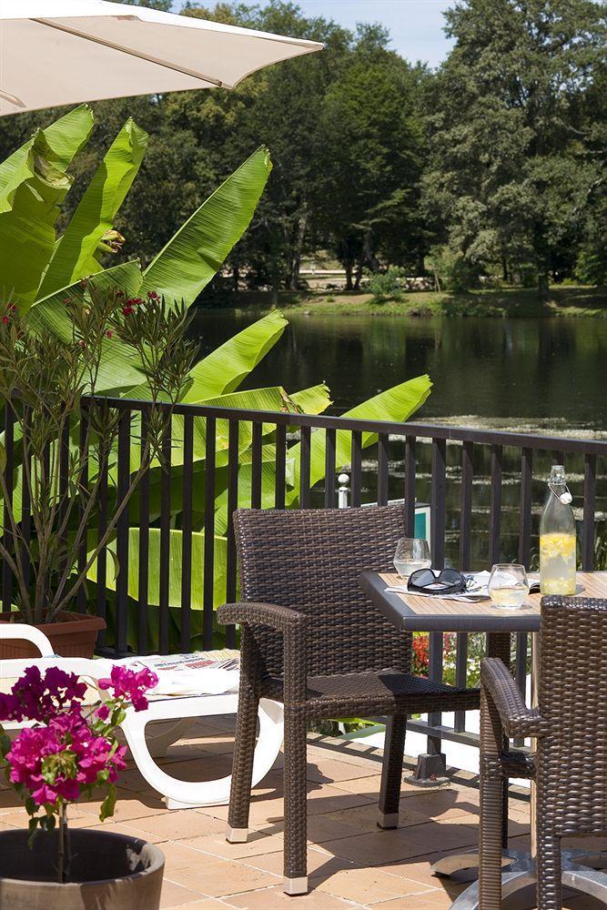 Logis Hotel Les Flots Bleus Больё-сюр-Дордонь Экстерьер фото